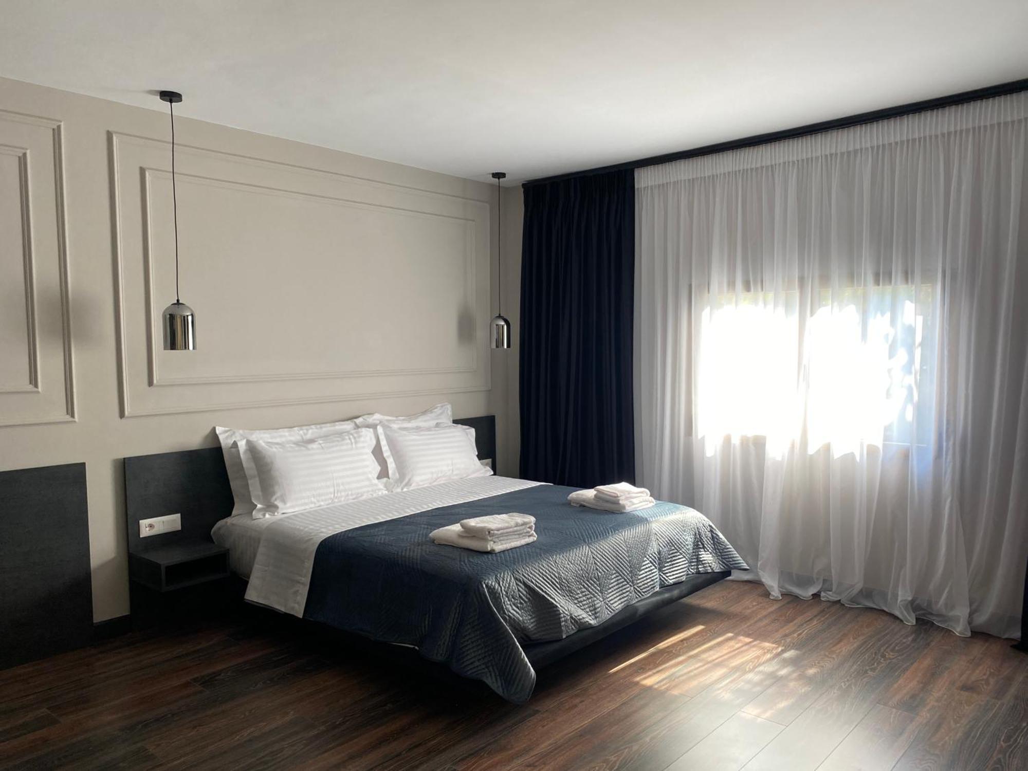 Tirana Central Rooms Pazari Bagian luar foto